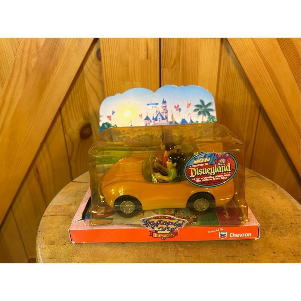 Disneyland The Autopia Cars by Chevron 2000 (6141)